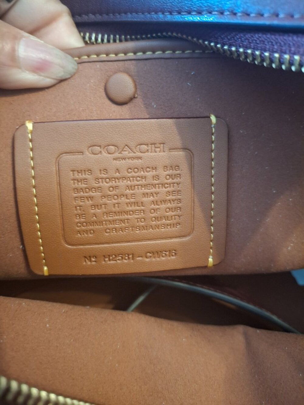 Coach Empire 41 - Picture 7 of 8